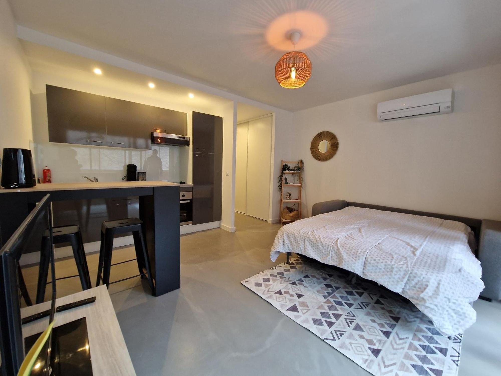Jolie Studio Proche Du Centre Ville แซ็ต ภายนอก รูปภาพ